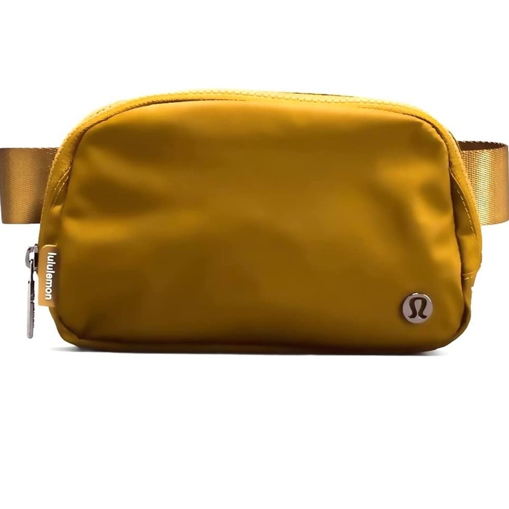 Lululemon Everywhere Belt Bag -Burnt Caramel